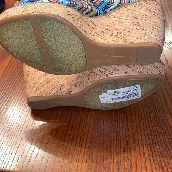 Nine West Wedges size 7.5 - Picture 6 of 8